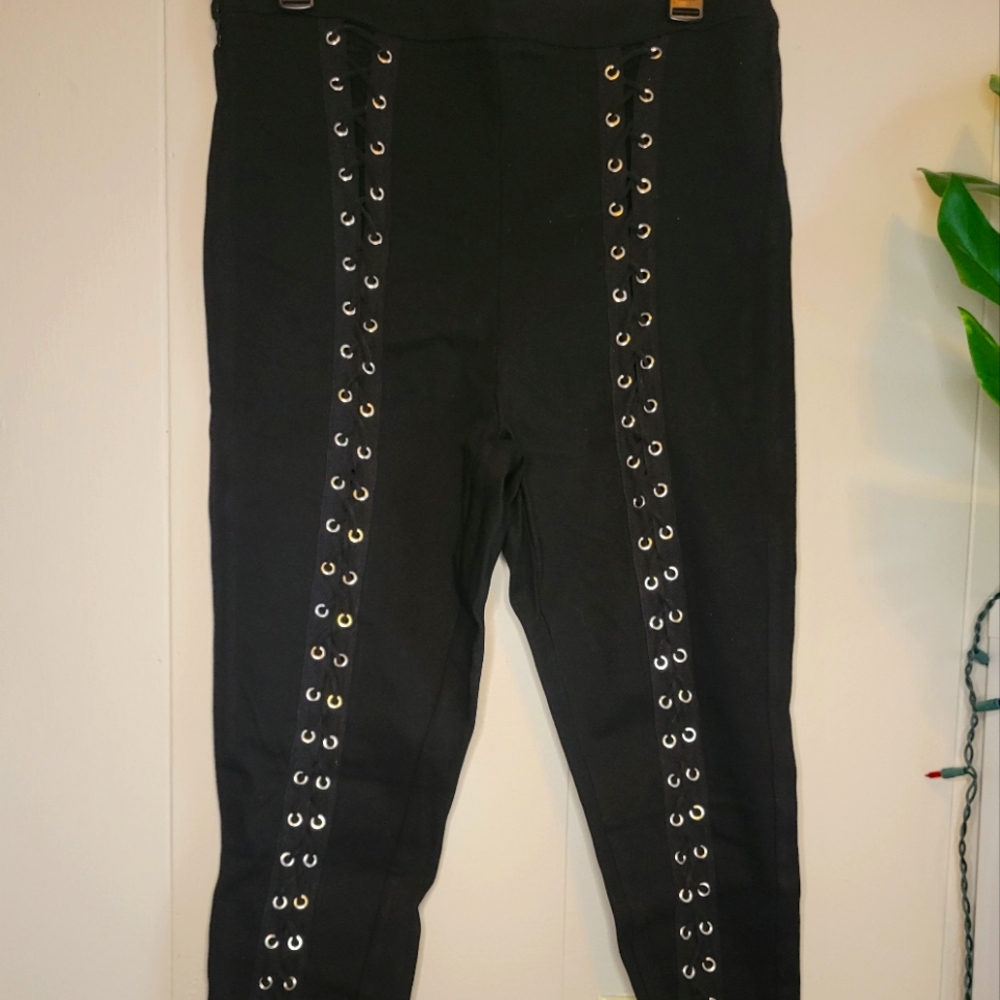 Black front lace panta